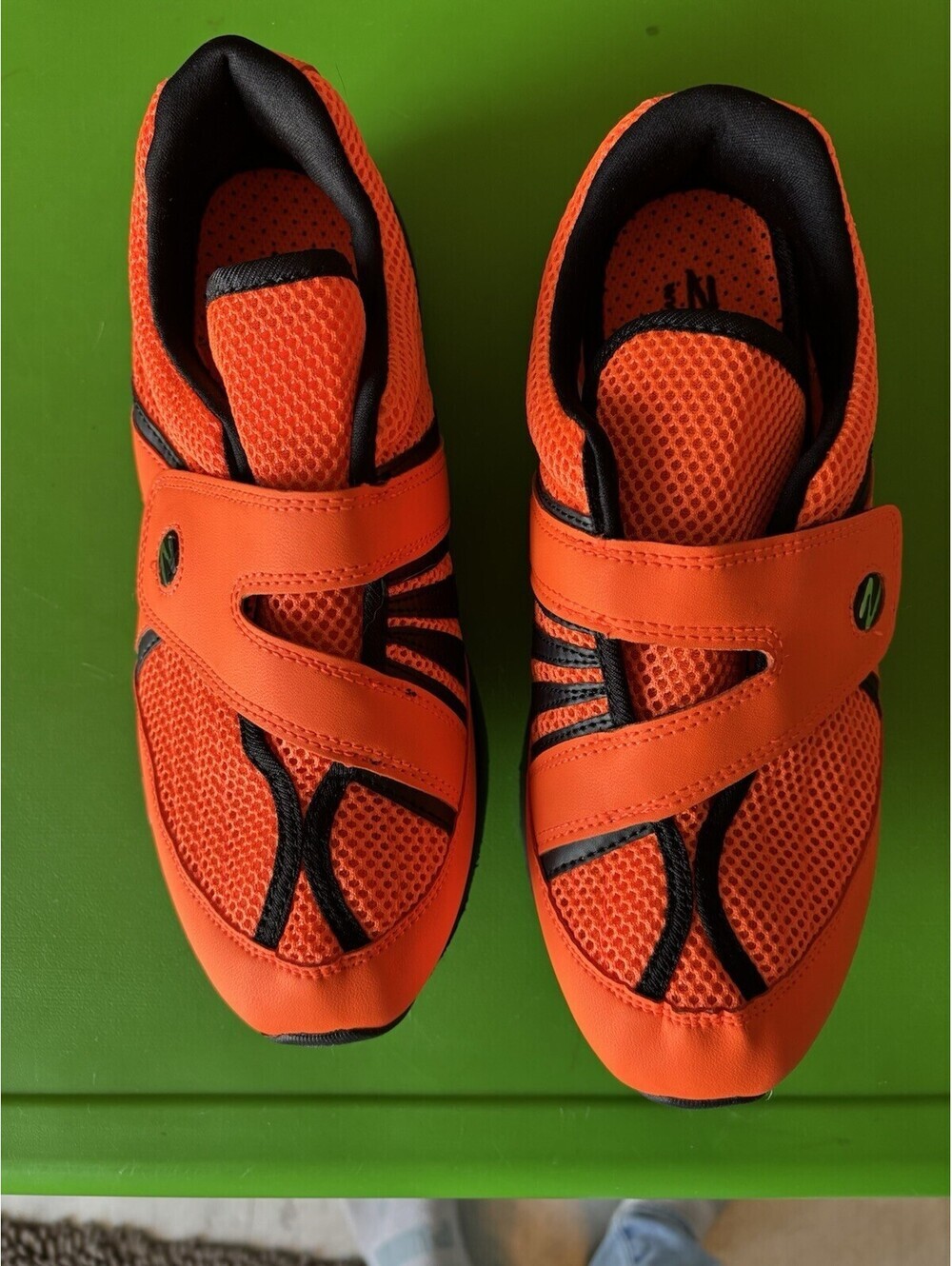 ZEKO ORANGE WATER SHOES SIZE 8